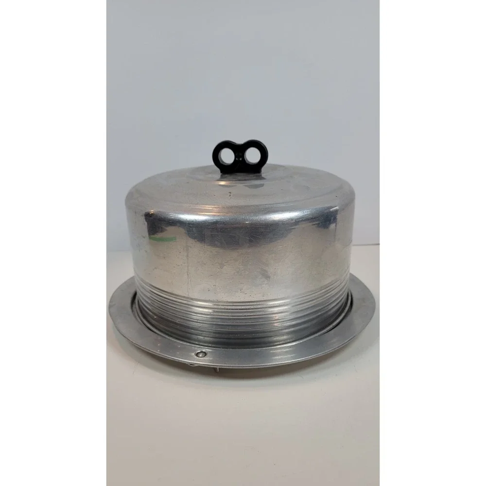 Vintage‎ Regal Ware Aluminum Covered Cake Carrier with Handle & Locking Lid